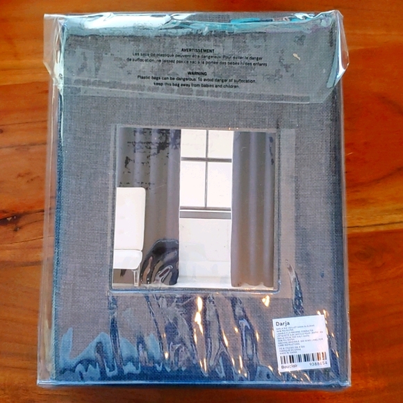 Bouclair Darja Thermal Blackout Grommet Curtain - Picture 2 of 6